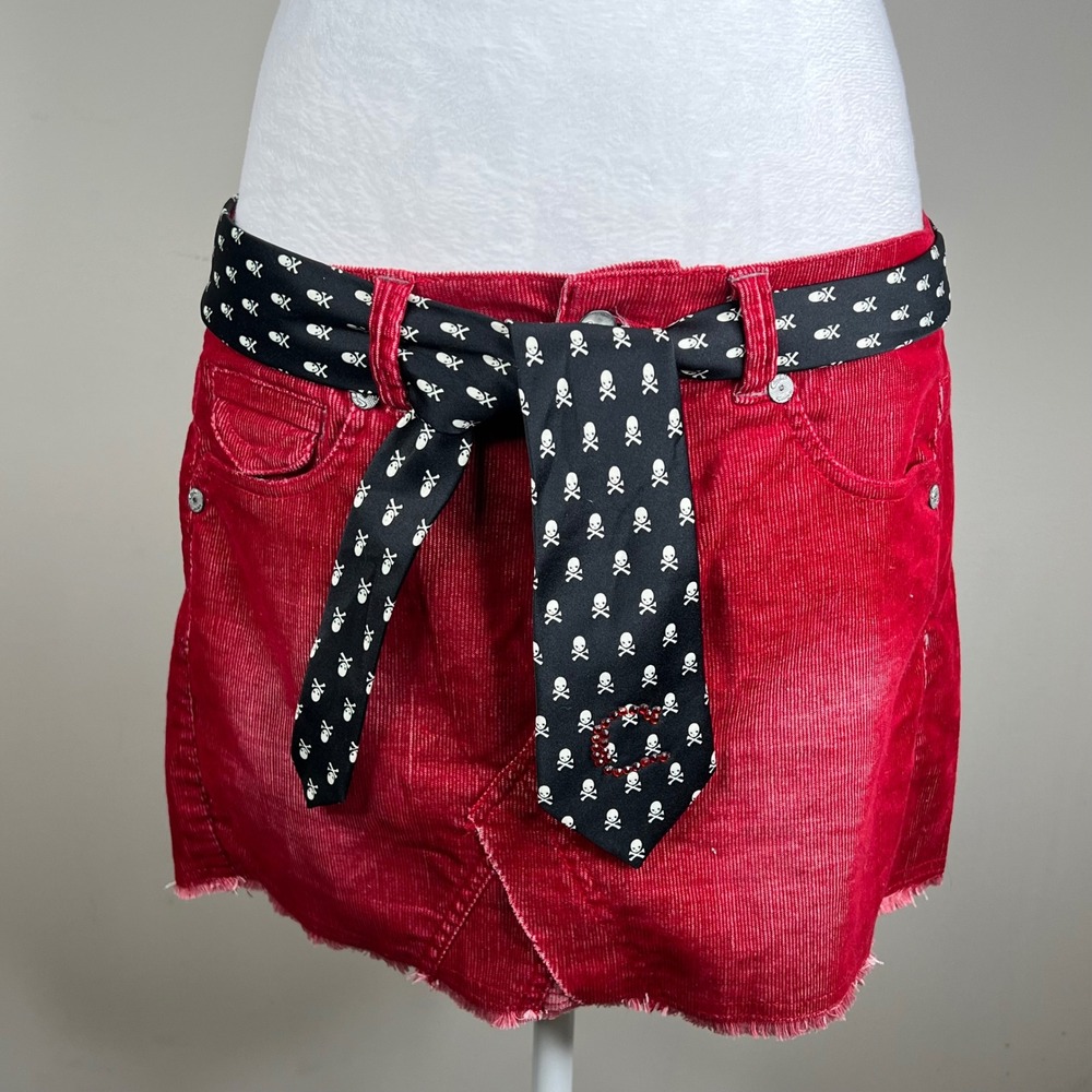Y2K Low Rise Miniskirt‎ red stretch corduroy skull tie belt Candies VTG Sz 7
